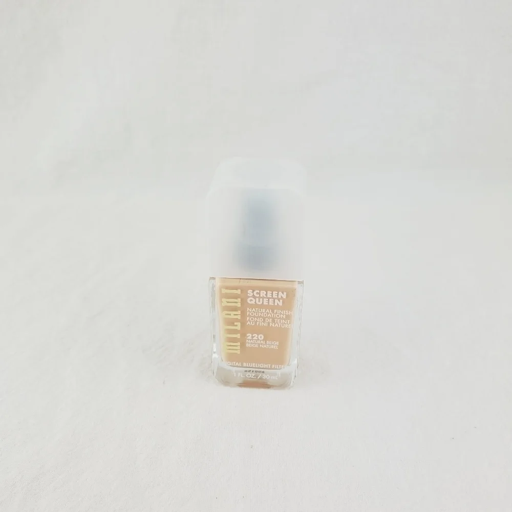 LAST ONE 🔥Milani screen queen natural finish foundation